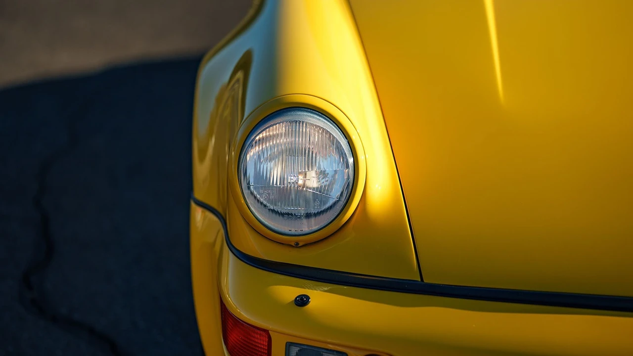 1994 Porsche 964 Turbo - Image 25 of 31