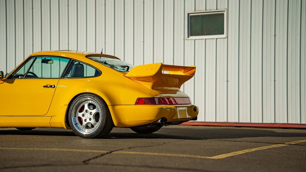 1994 Porsche 964 Turbo - Image 21 of 31