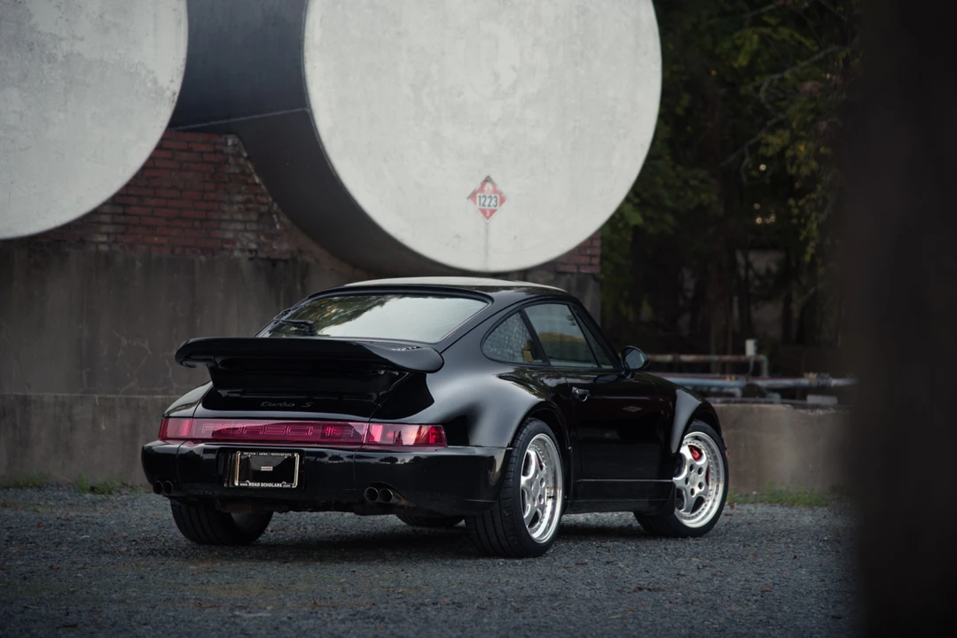 1994 Porsche 964 Turbo - Image 9 of 31