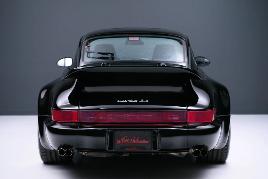 1994 Porsche 964 Turbo - Image 10 of 31