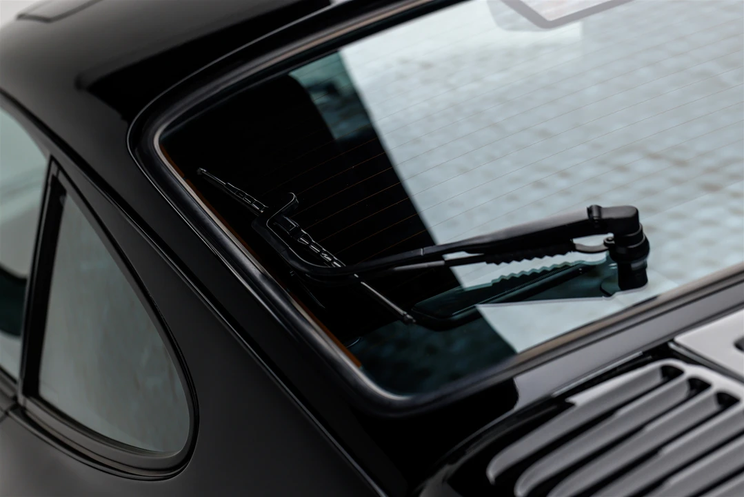 1994 Porsche 964 Turbo - Image 28 of 31