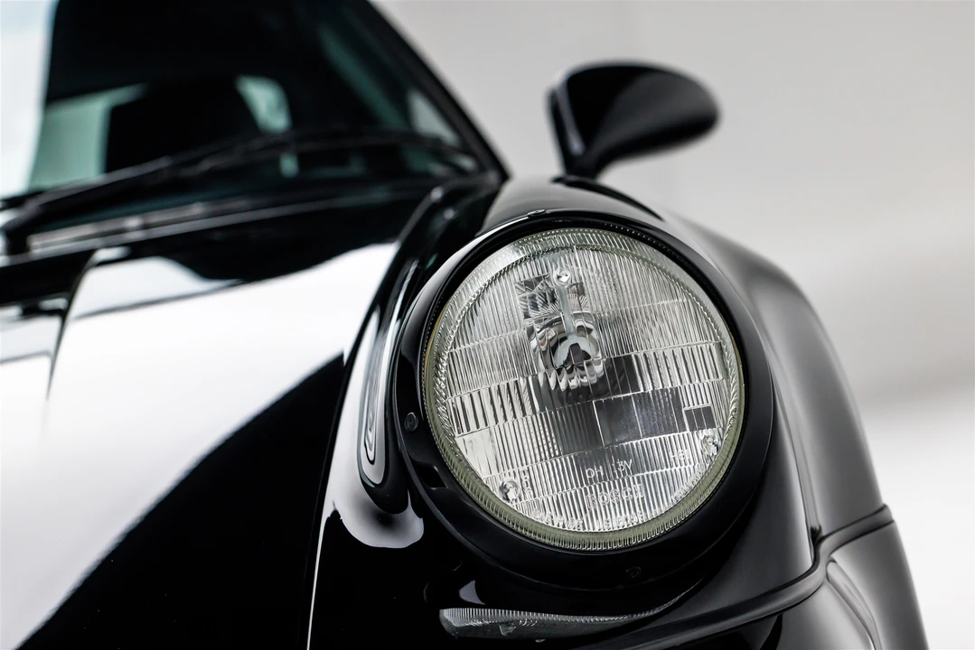 1994 Porsche 964 Turbo - Image 25 of 31