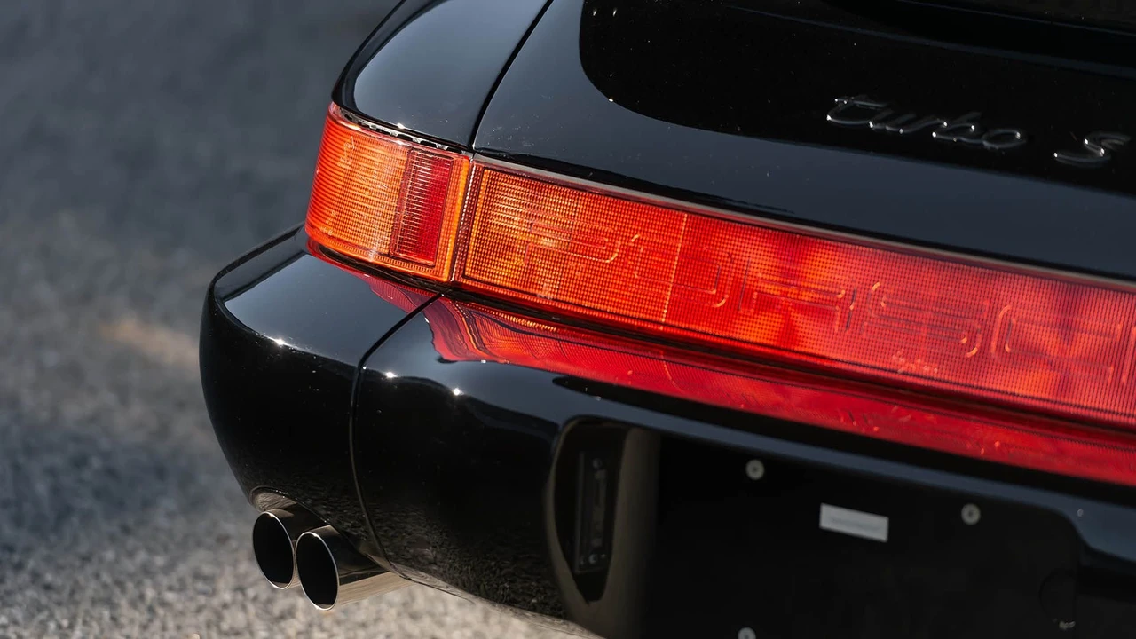 1994 Porsche 964 Turbo S - Image 29 of 31