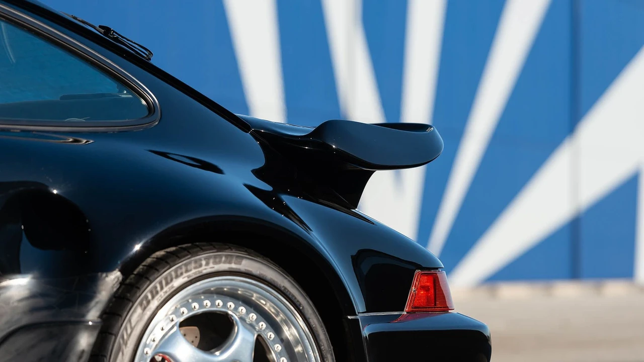 1994 Porsche 964 Turbo S - Image 25 of 31