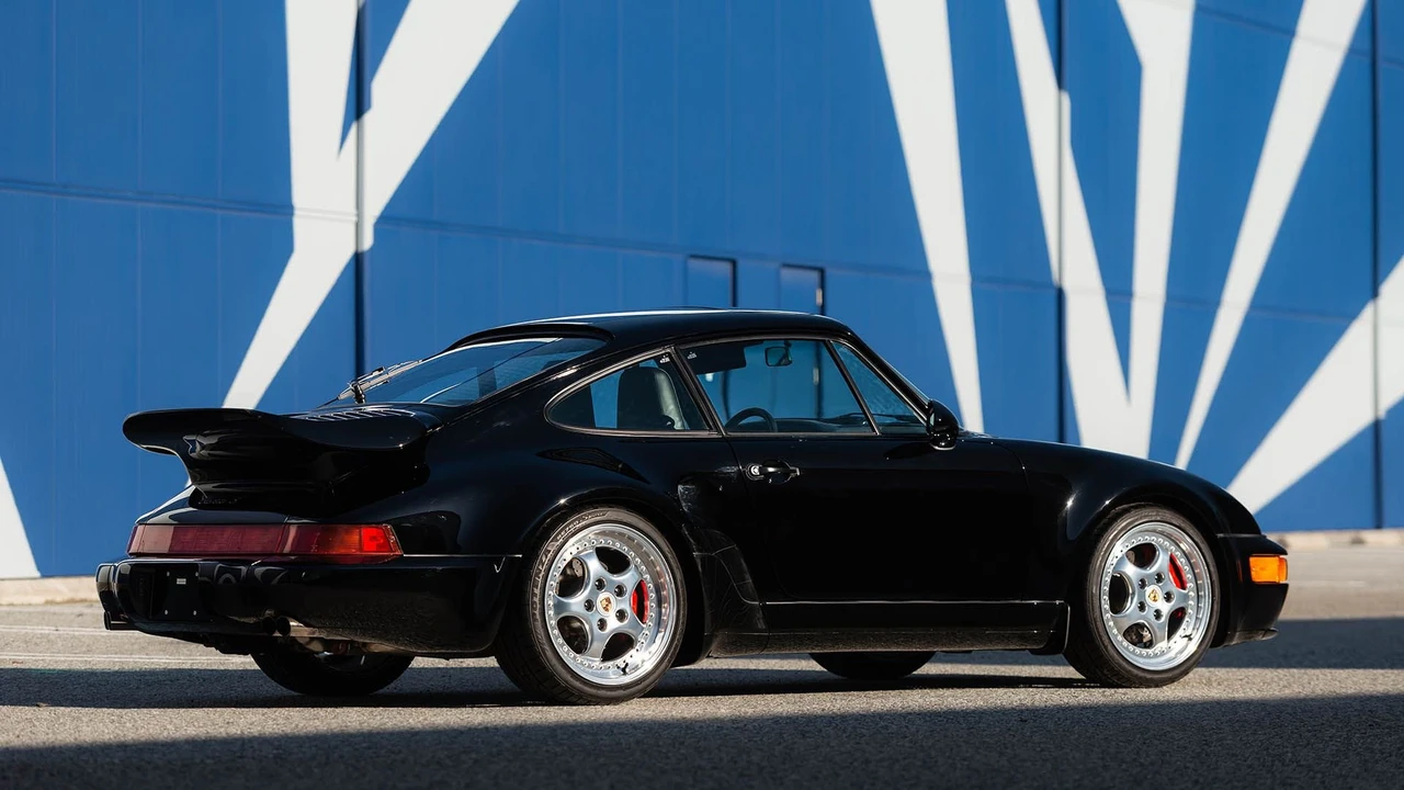 1994 Porsche 964 Turbo S - Image 17 of 31