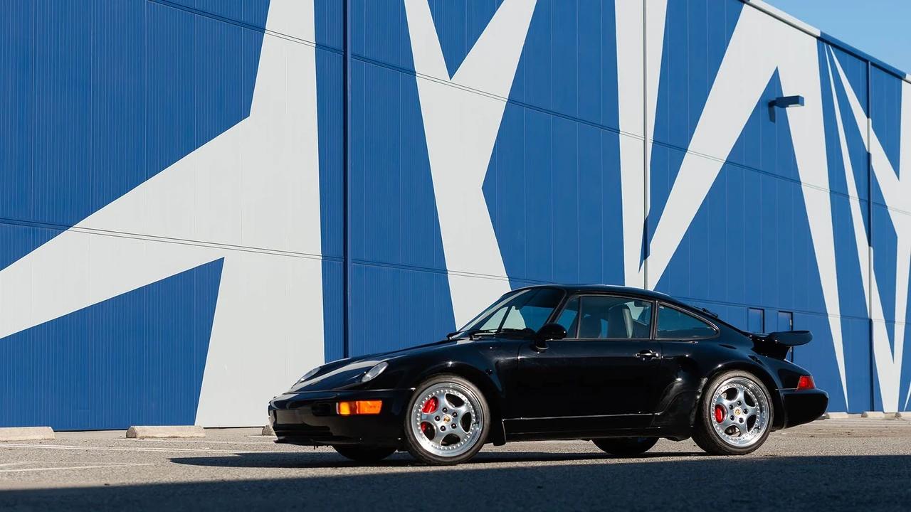 1994 Porsche 964 Turbo S - Image 12 of 31