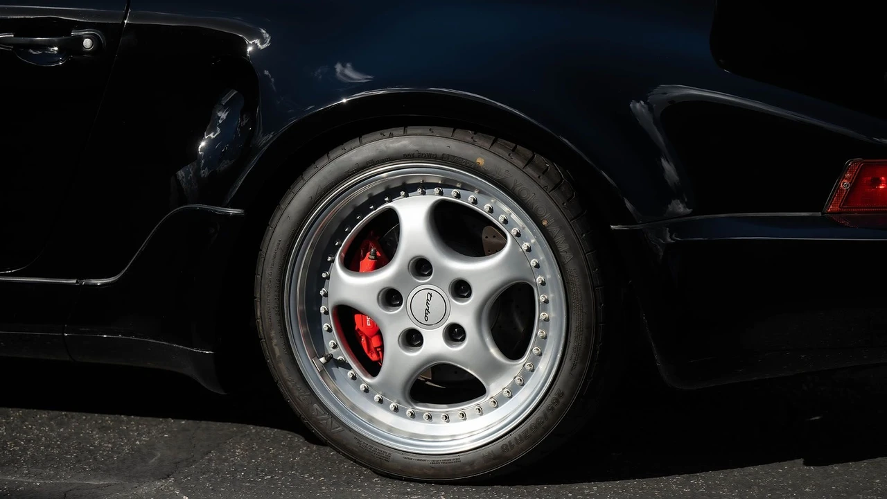 1994 Porsche 964 Turbo S - Image 24 of 31