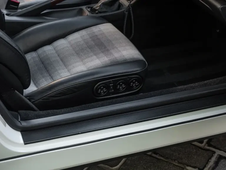 1994 Porsche 964 Turbo - Image 30 of 31