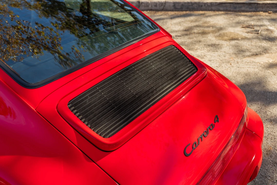 1994 Porsche 964 Carrera 4 - Image 11 of 31