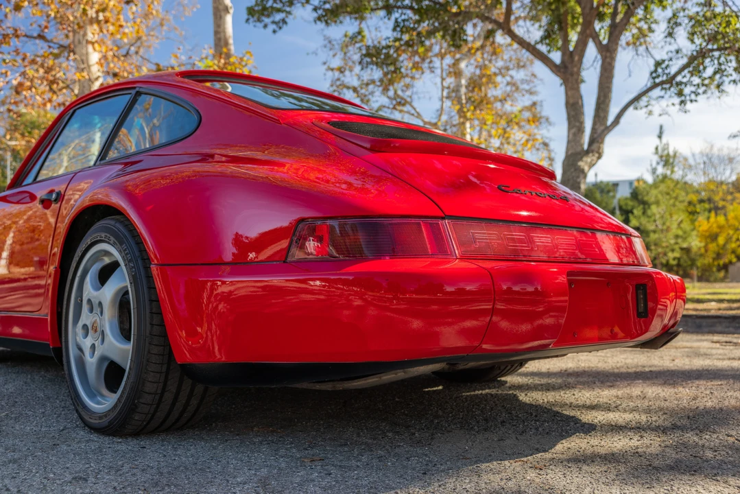 1994 Porsche 964 Carrera 4 - Image 10 of 31