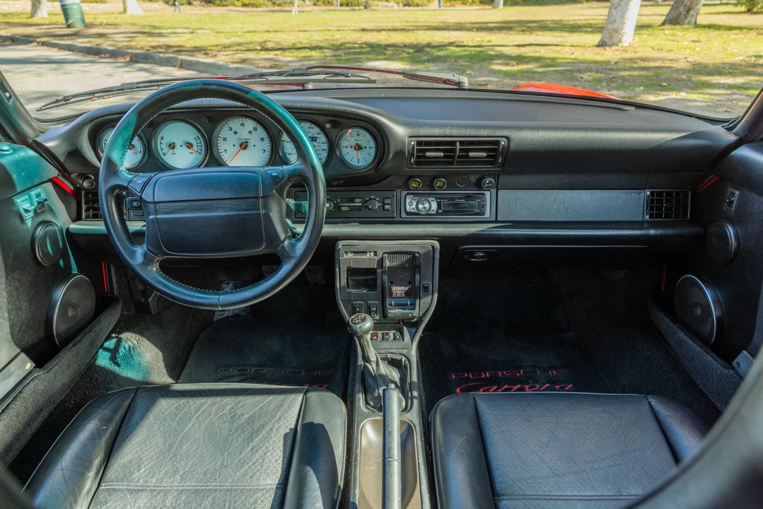 1994 Porsche 964 Carrera 4 - Image 24 of 31