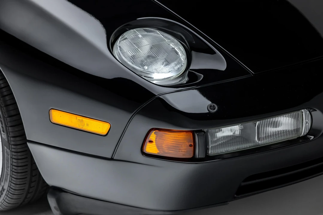 1994 Porsche 928 GTS - Image 24 of 31