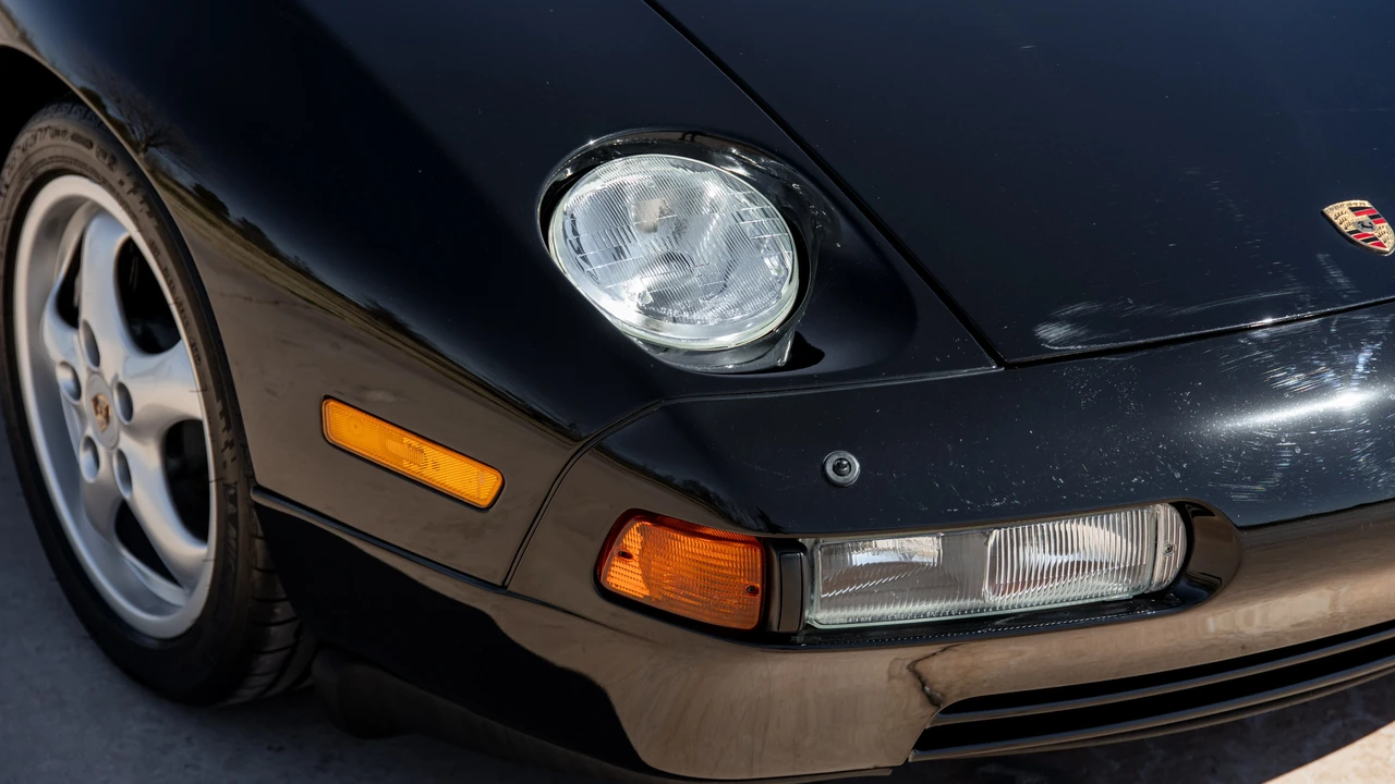 1994 Porsche 928 GTS - Image 10 of 31