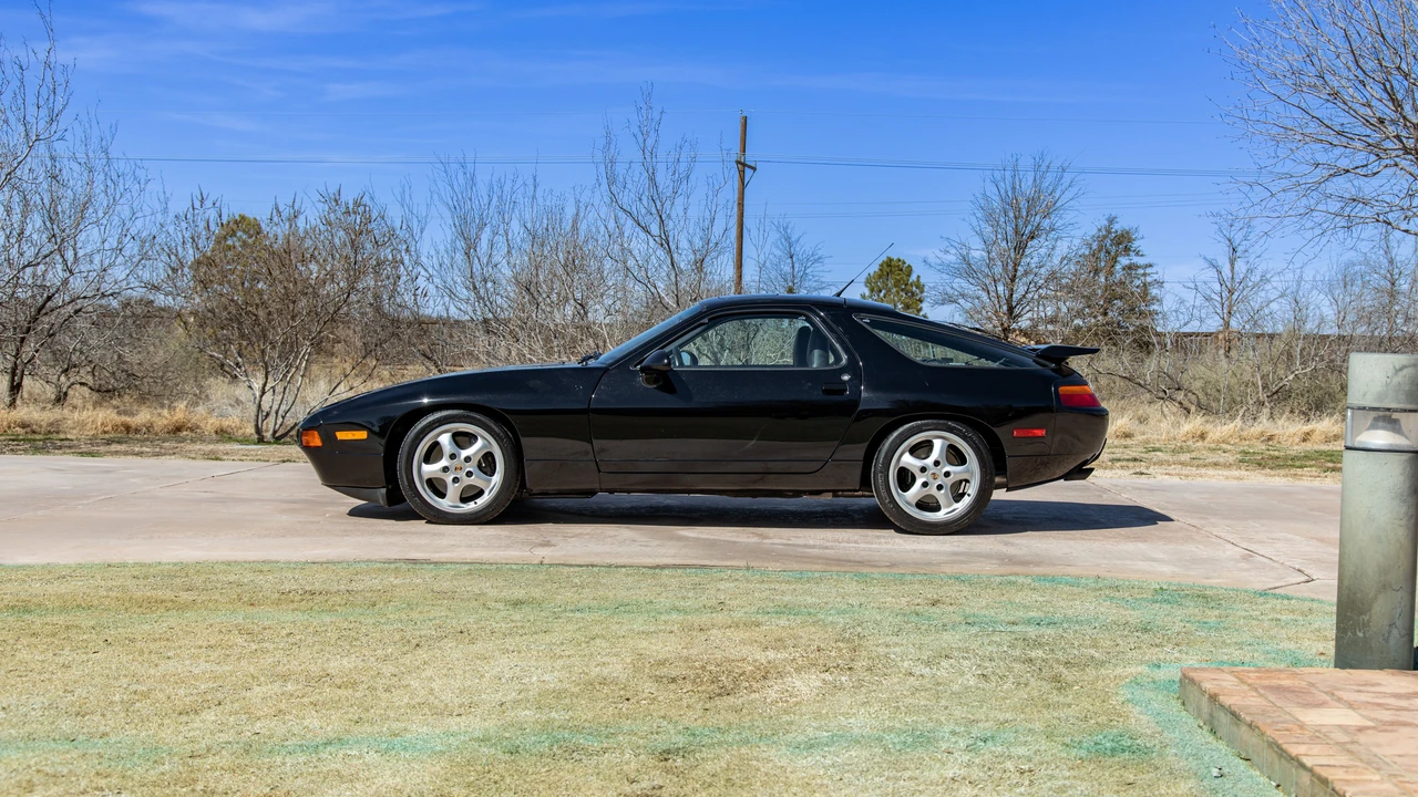 1994 Porsche 928 GTS - Image 8 of 31