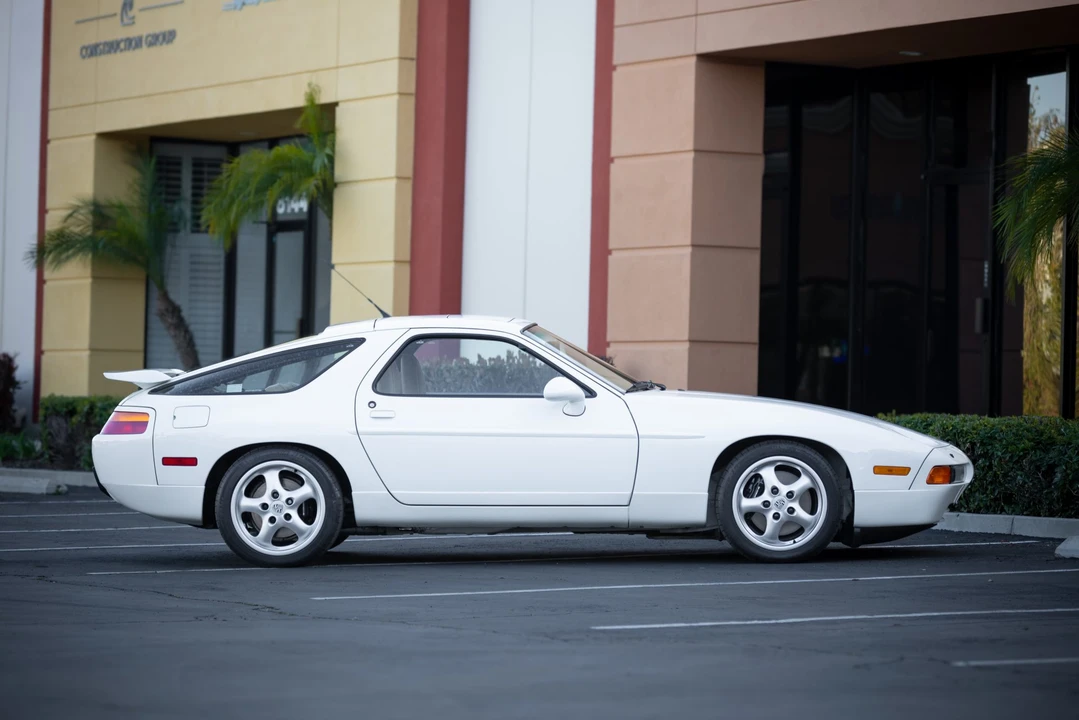 1994 Porsche 928 GTS - Image 17 of 31