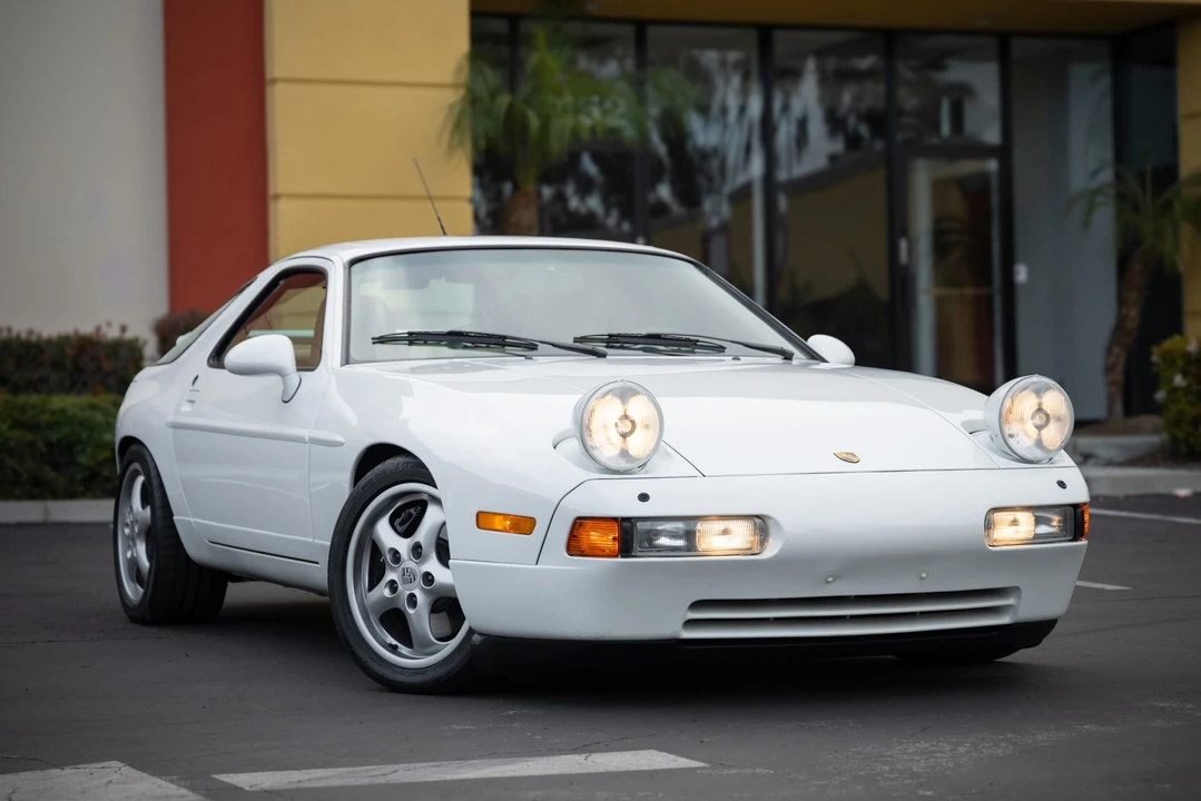 1994 Porsche 928 GTS - Image 14 of 31