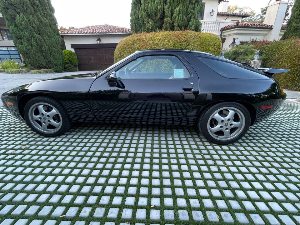 1994 Porsche 928 GTS - Image 5 of 23