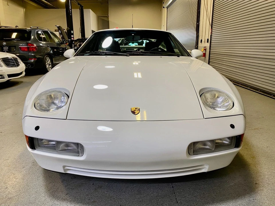 1994 Porsche 928 GTS - Image 8 of 31
