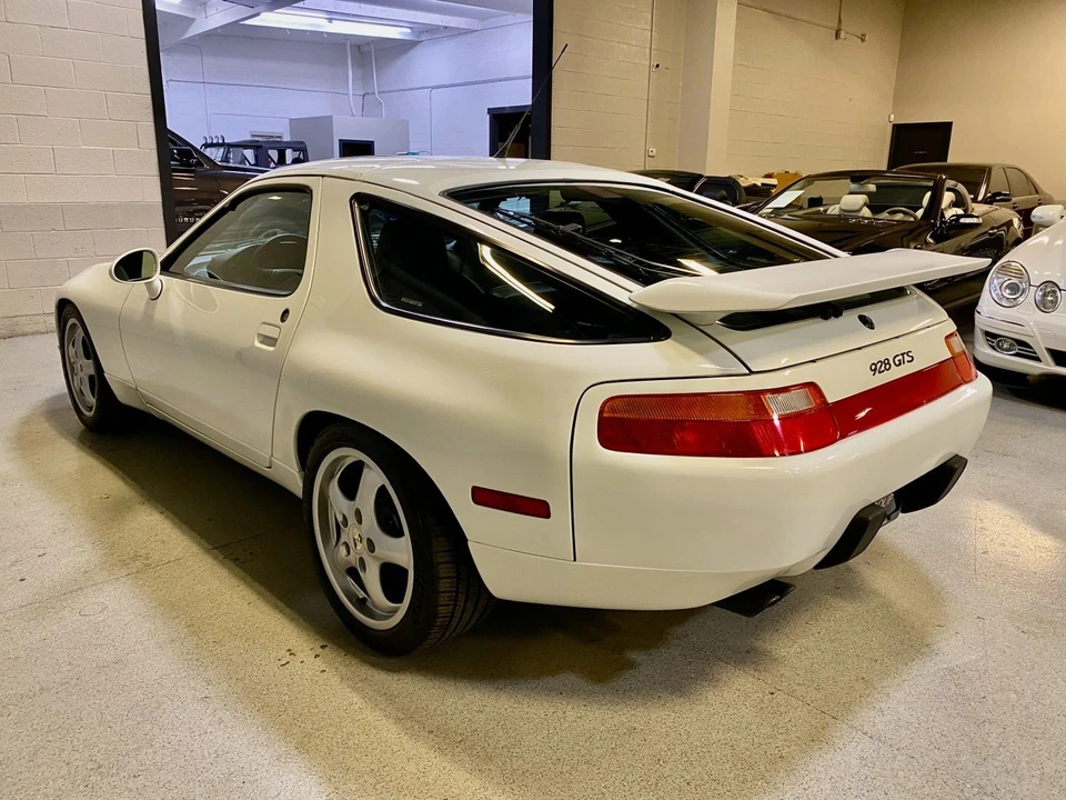 1994 Porsche 928 GTS - Image 24 of 31