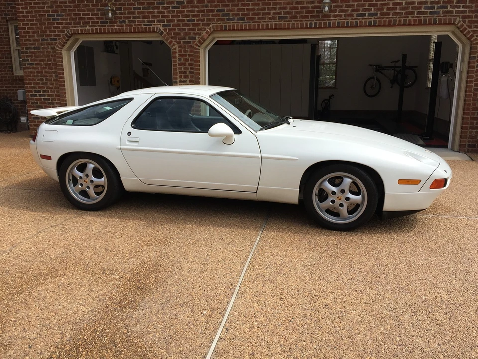 1994 Porsche 928 GTS - Image 10 of 31