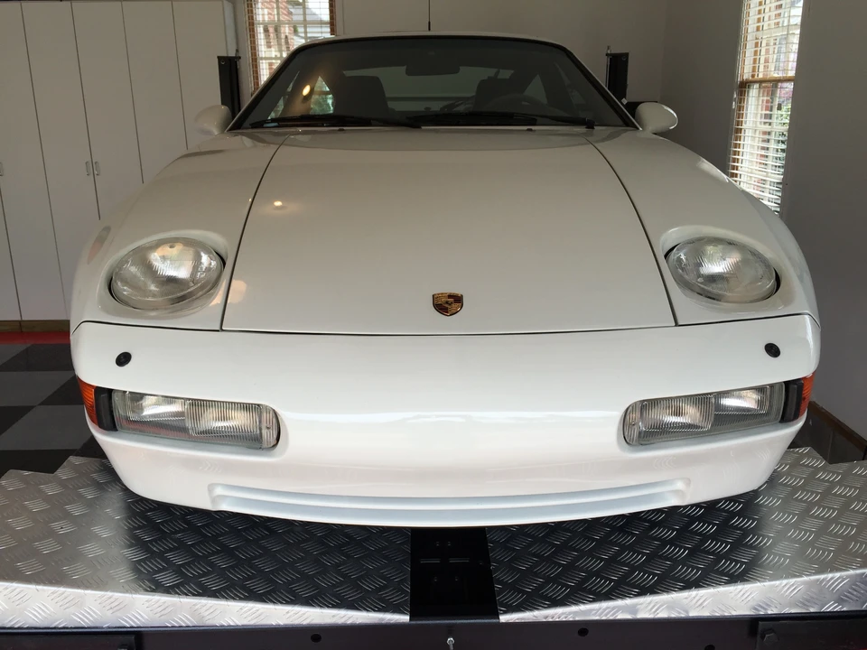 1994 Porsche 928 GTS - Image 24 of 31