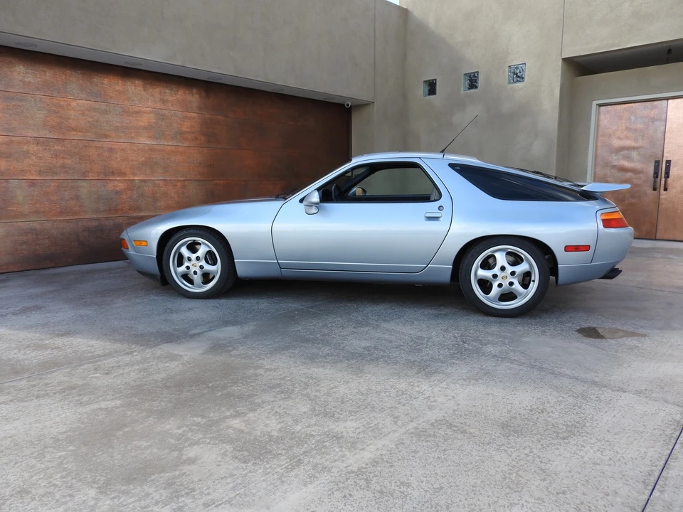 1994 Porsche 928 GTS - Image 7 of 31