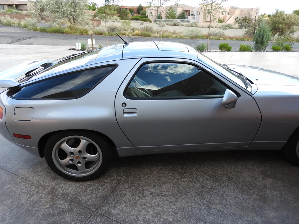 1994 Porsche 928 GTS - Image 11 of 31