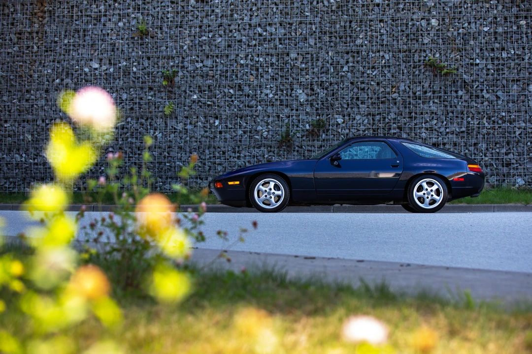 1994 Porsche 928 GTS - Image 13 of 31