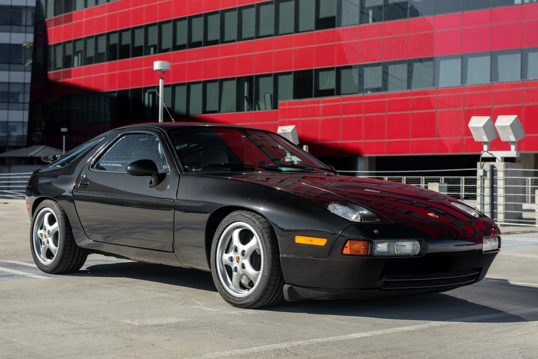 1994 Porsche 928 GTS - Image 10 of 31