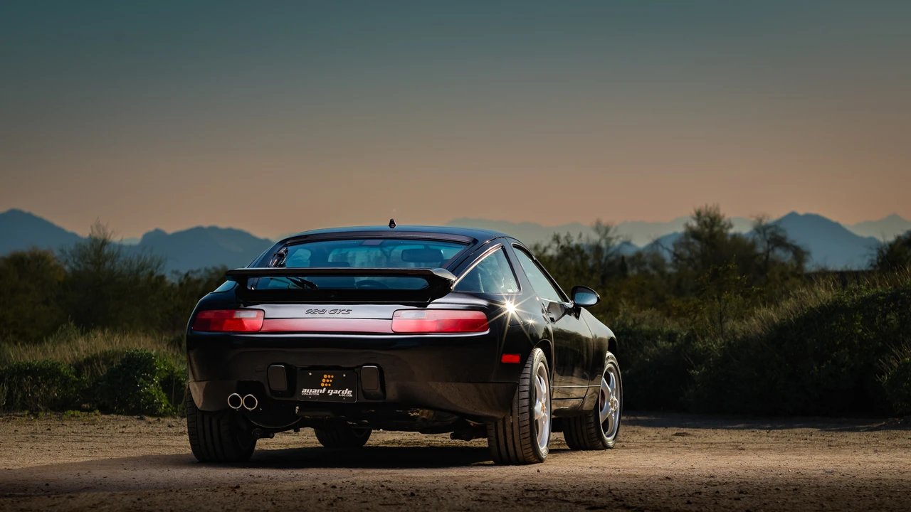 1994 Porsche 928 GTS - Image 17 of 31