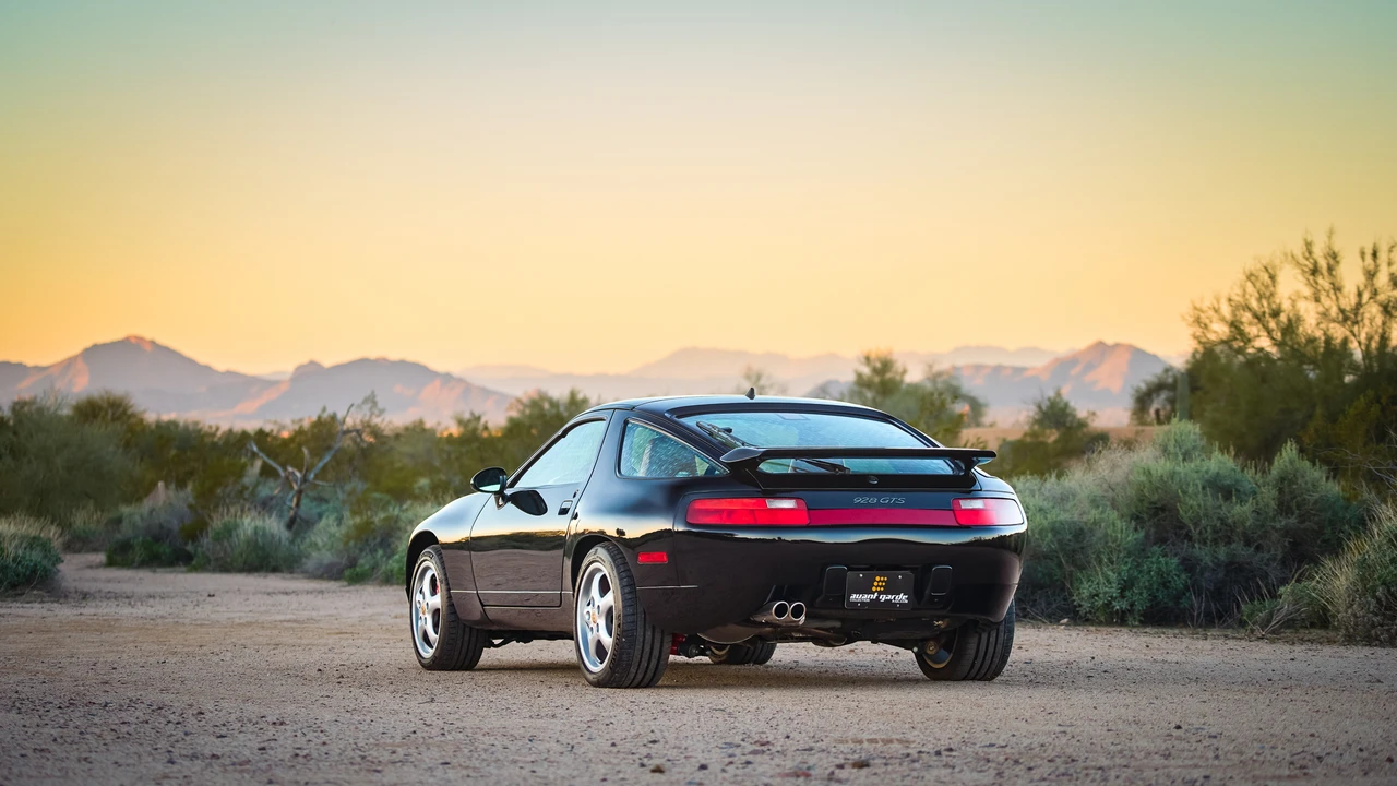 1994 Porsche 928 GTS - Image 12 of 31