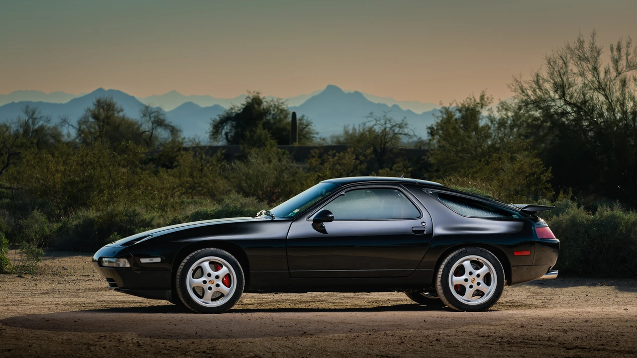 1994 Porsche 928 GTS - Image 8 of 31