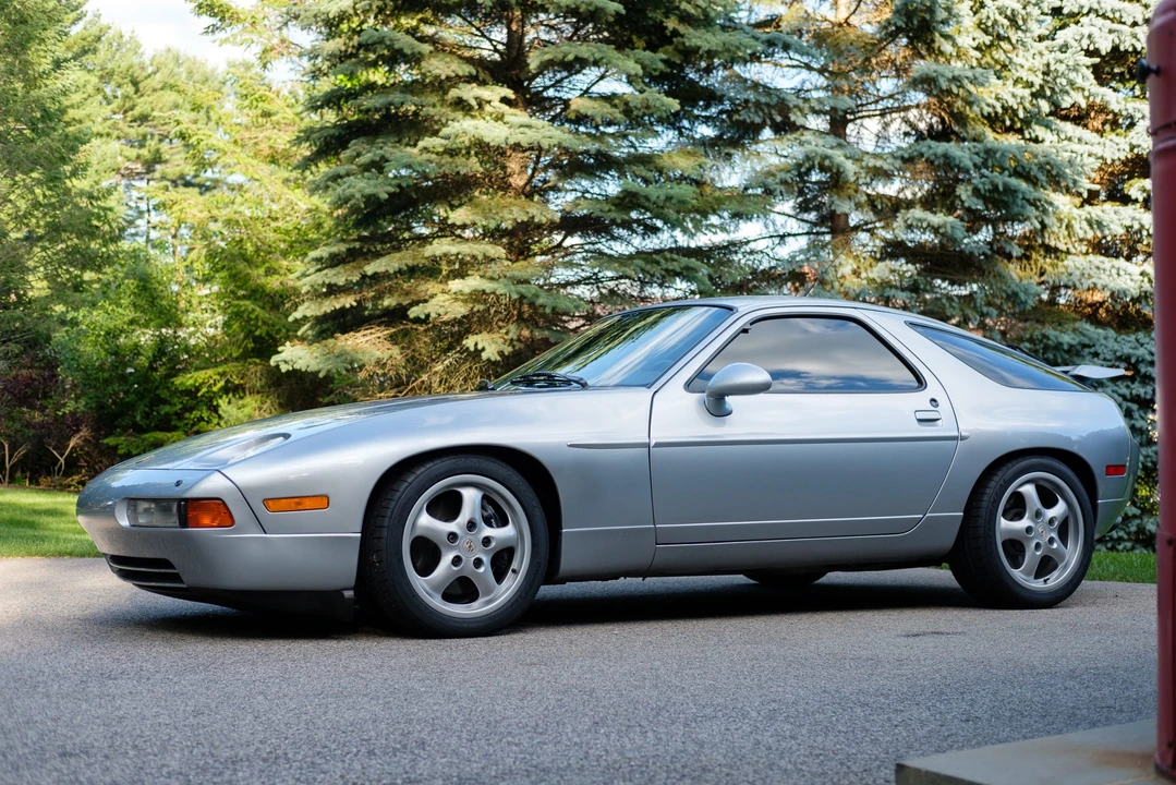 1994 Porsche 928 GTS - Image 10 of 31