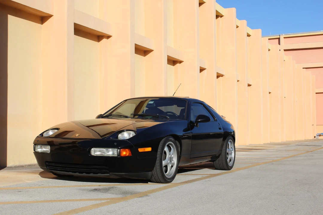 1994 Porsche 928 GTS - Image 8 of 31
