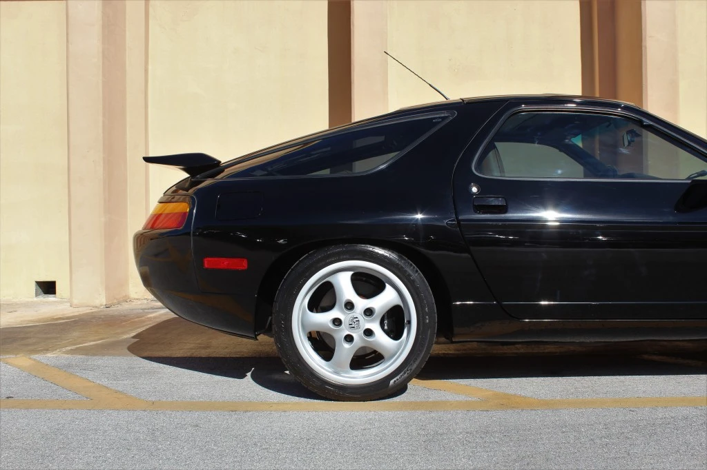 1994 Porsche 928 GTS - Image 18 of 31