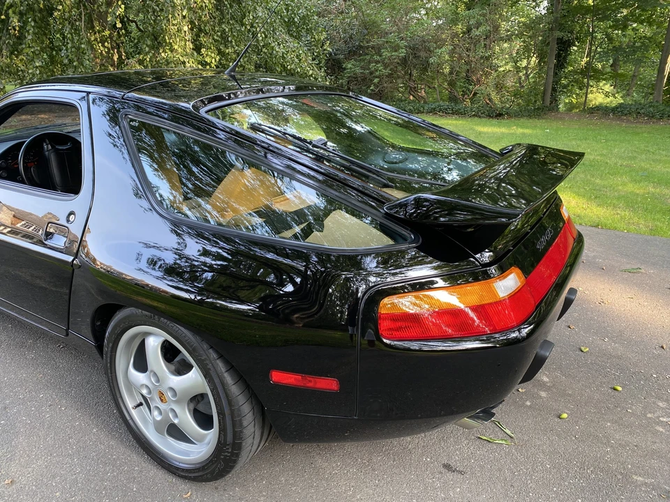 1994 Porsche 928 GTS - Image 18 of 31