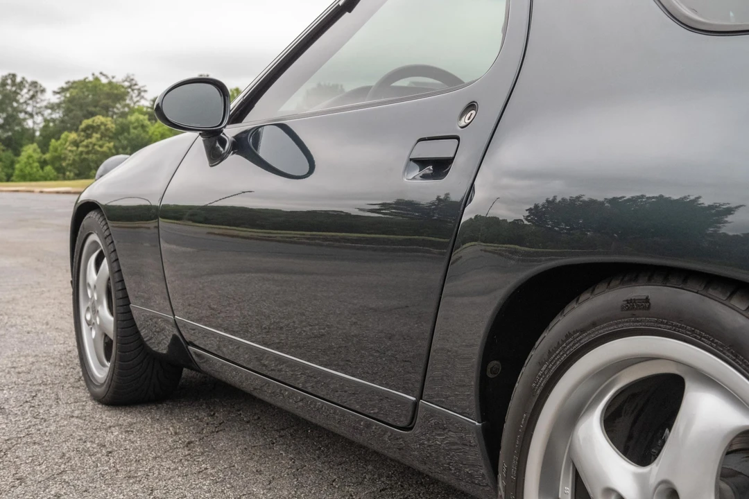 1994 Porsche 928 GTS - Image 12 of 31