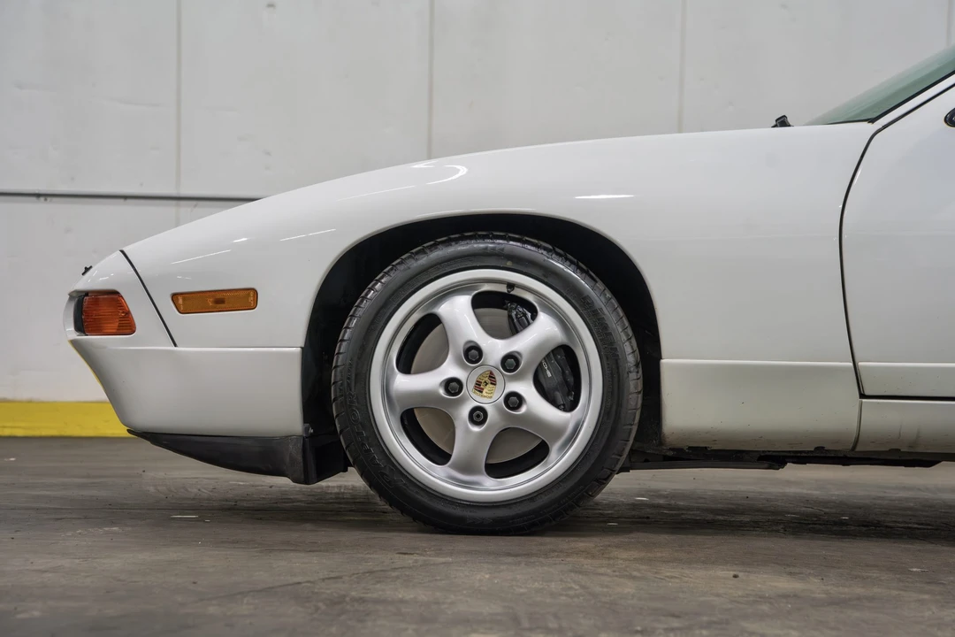 1994 Porsche 928 GTS - Image 15 of 31