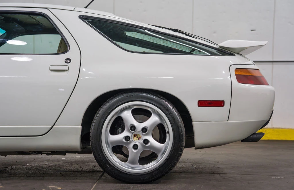 1994 Porsche 928 GTS - Image 16 of 31
