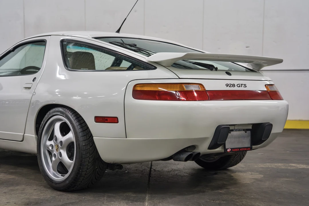 1994 Porsche 928 GTS - Image 17 of 31
