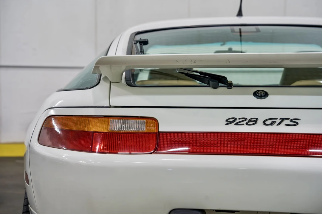 1994 Porsche 928 GTS - Image 28 of 31