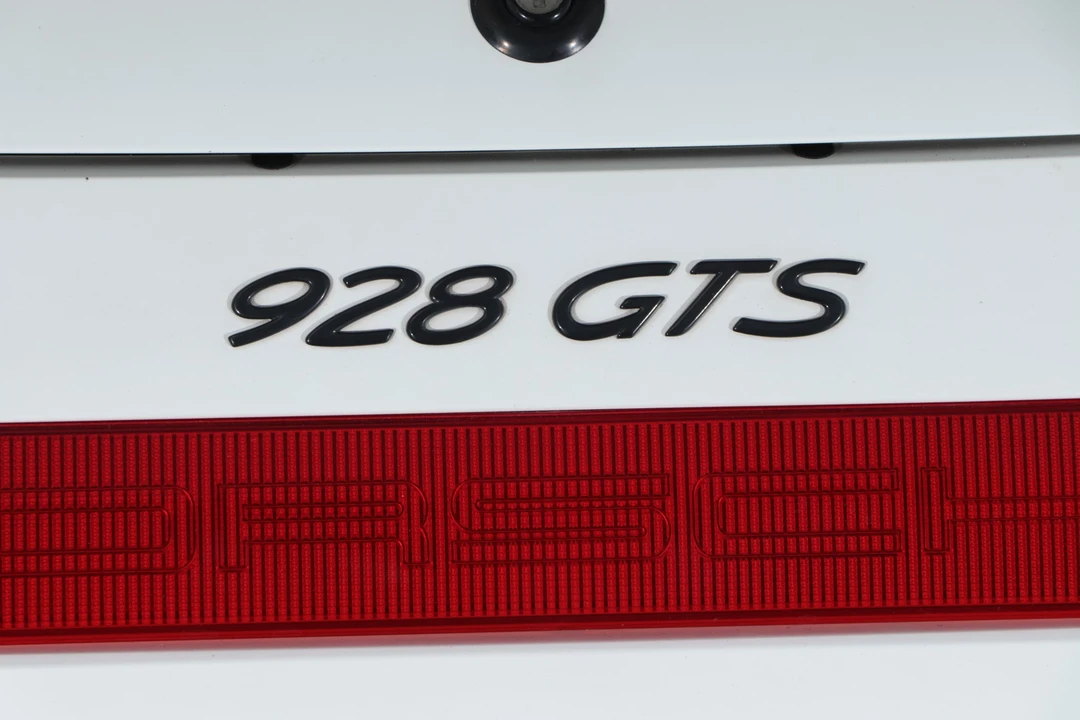 1994 Porsche 928 GTS - Image 19 of 31