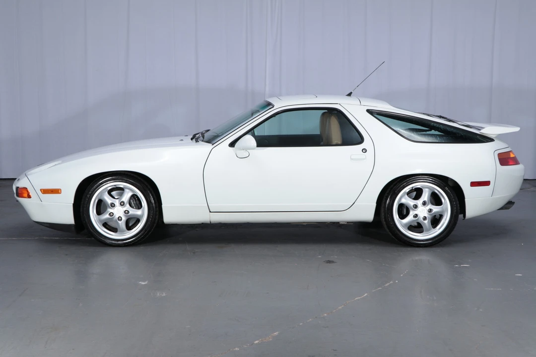 1994 Porsche 928 GTS - Image 5 of 31