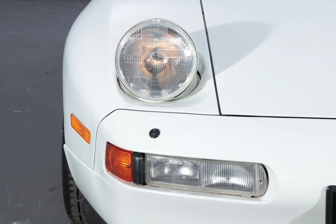1994 Porsche 928 GTS - Image 10 of 31