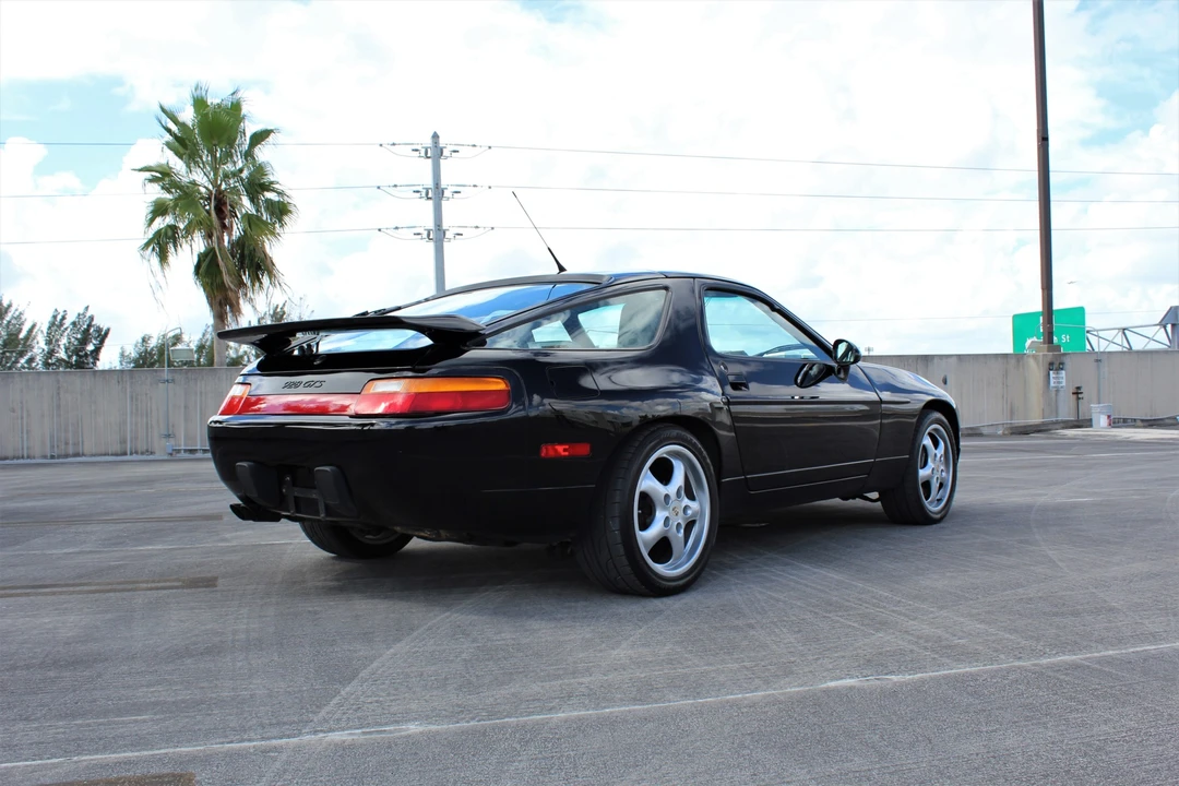 1994 Porsche 928 GTS - Image 9 of 31