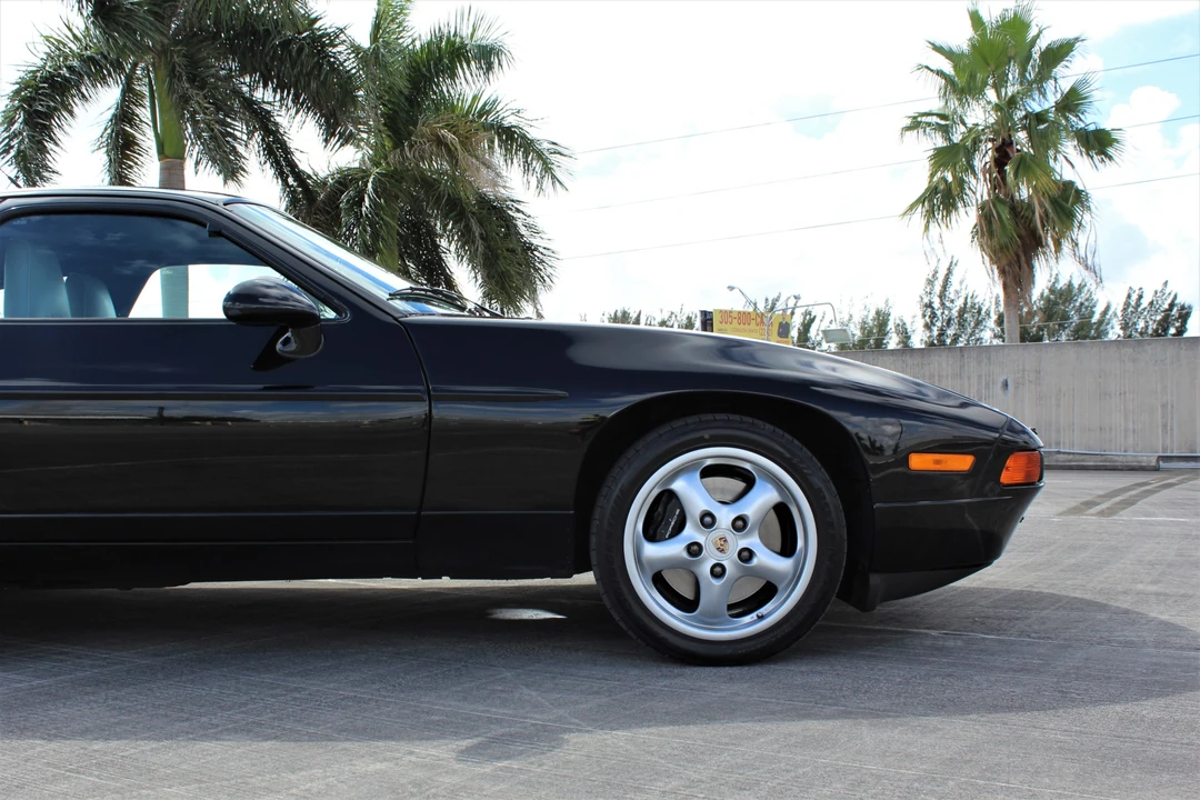 1994 Porsche 928 GTS - Image 8 of 31