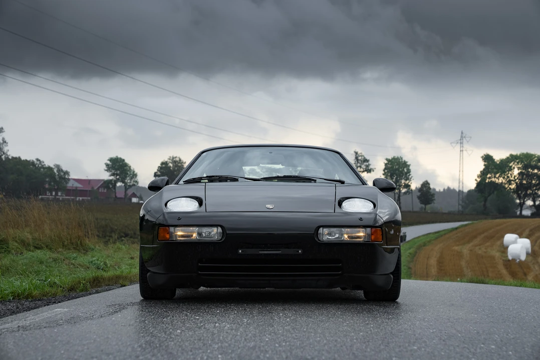 1994 Porsche 928 GTS - Image 2 of 31