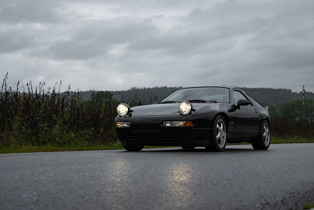 1994 Porsche 928 GTS - Image 3 of 31