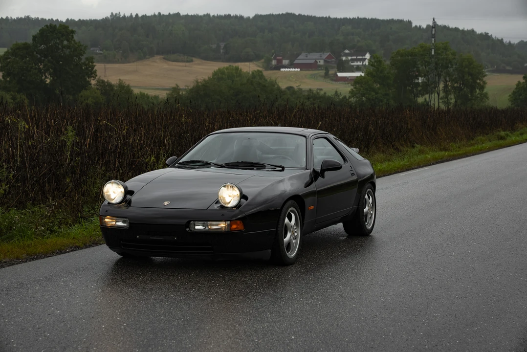 1994 Porsche 928 GTS - Image 19 of 31