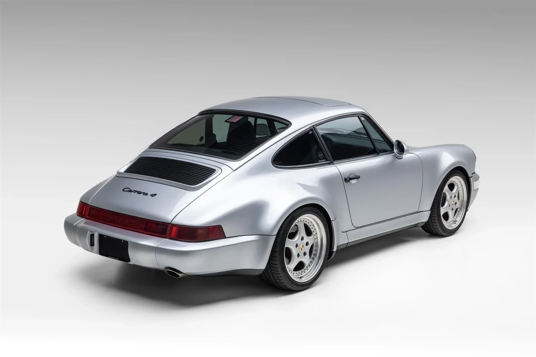 1994 Porsche 964 Carrera 4 - Image 11 of 31
